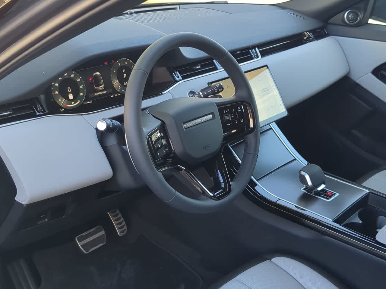 Thumbnail: 2026 Land Rover Range Rover Evoque - 10