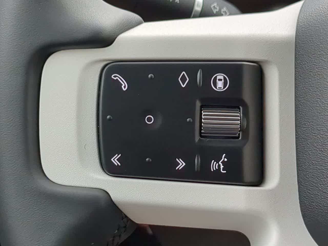 Thumbnail: 2025 Land Rover Defender - 26