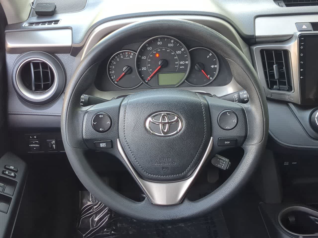 Thumbnail: 2016 Toyota RAV4 - 21