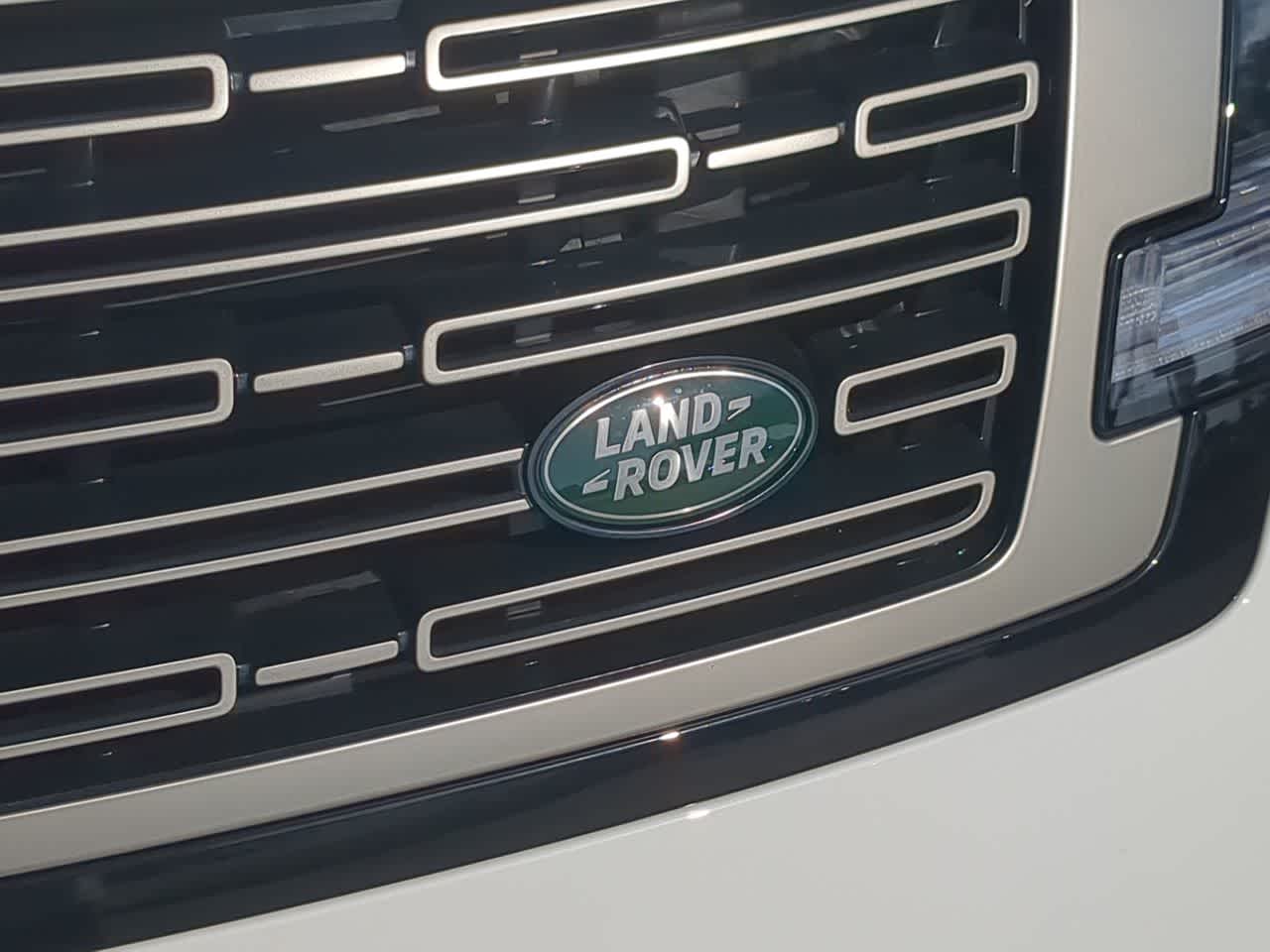 Thumbnail: 2025 Land Rover Range Rover - 12