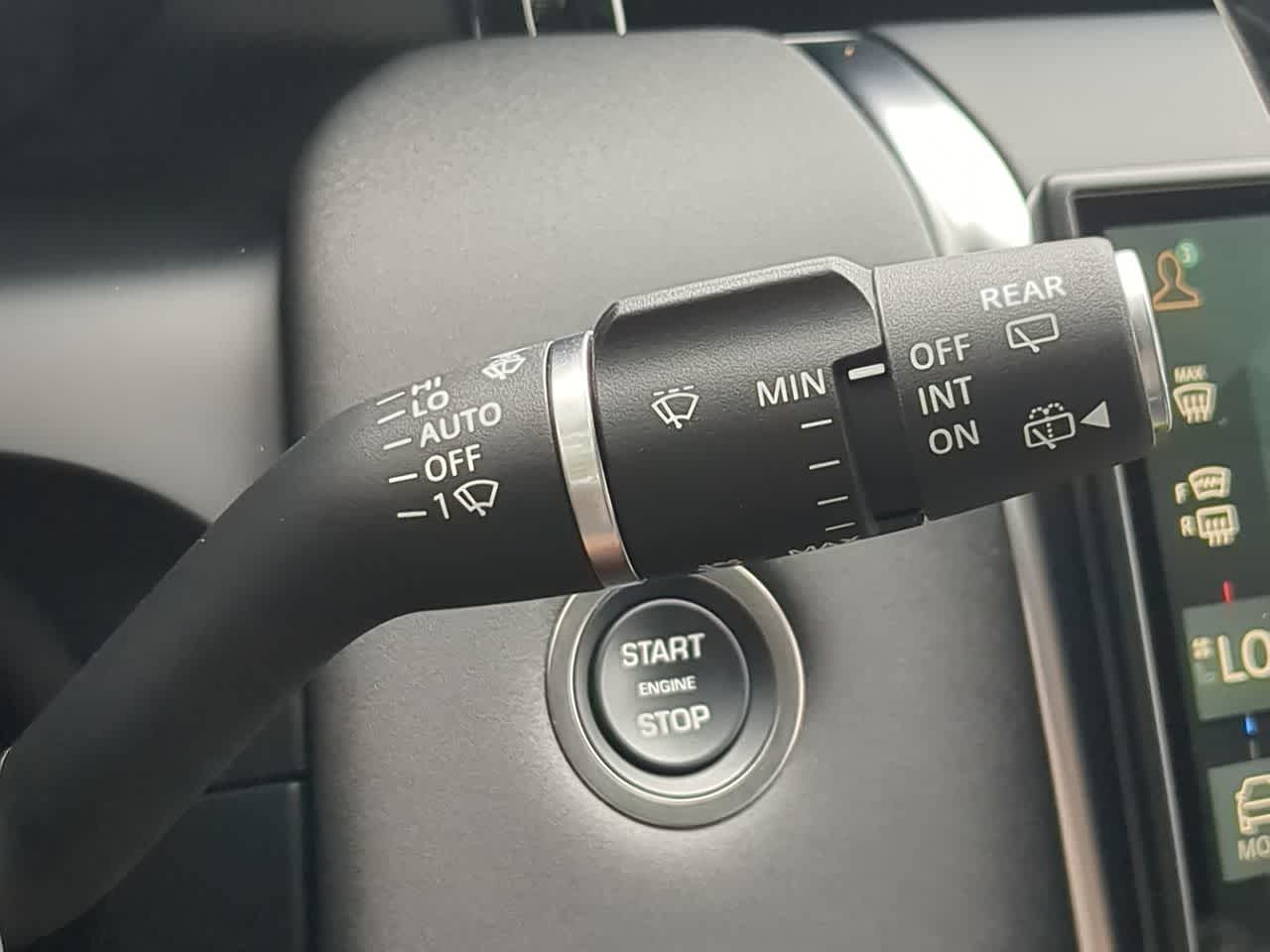 Thumbnail: 2025 Land Rover Discovery Sport - 24