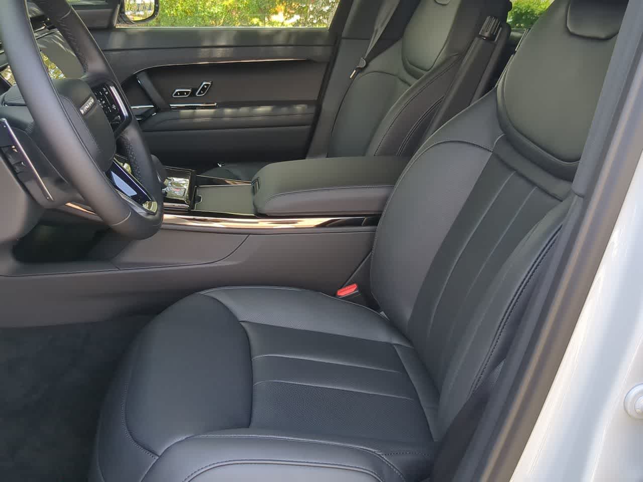Thumbnail: 2026 Land Rover Range Rover Sport - 17