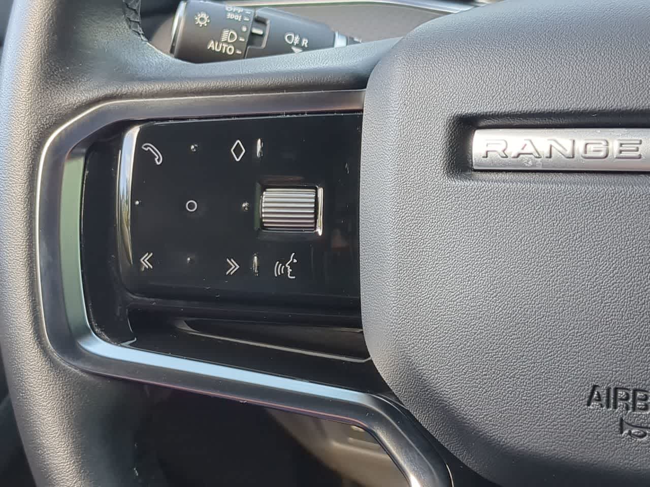 Thumbnail: 2023 Land Rover Range Rover Evoque - 25