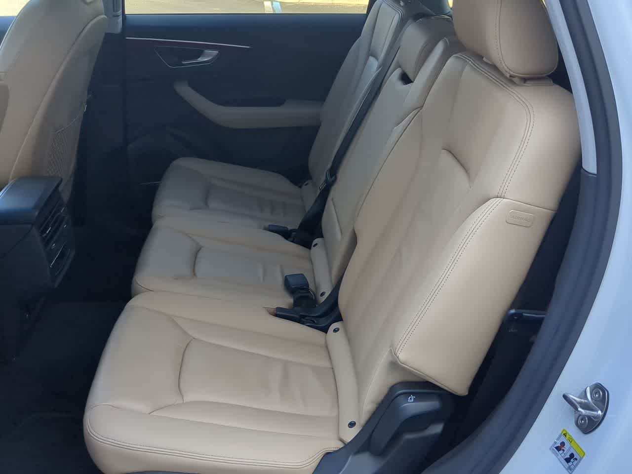 Thumbnail: 2025 Audi Q7 - 19