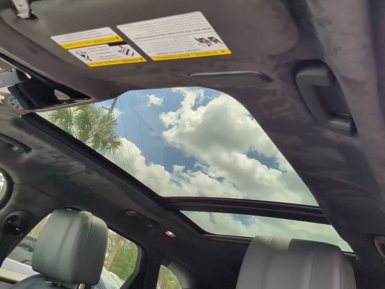 Thumbnail: 2026 Land Rover Range Rover Velar - 19