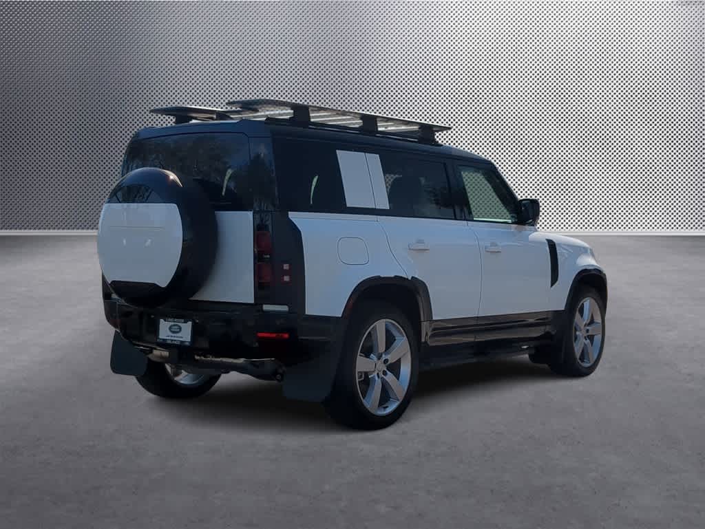 Thumbnail: 2025 Land Rover Defender - 8
