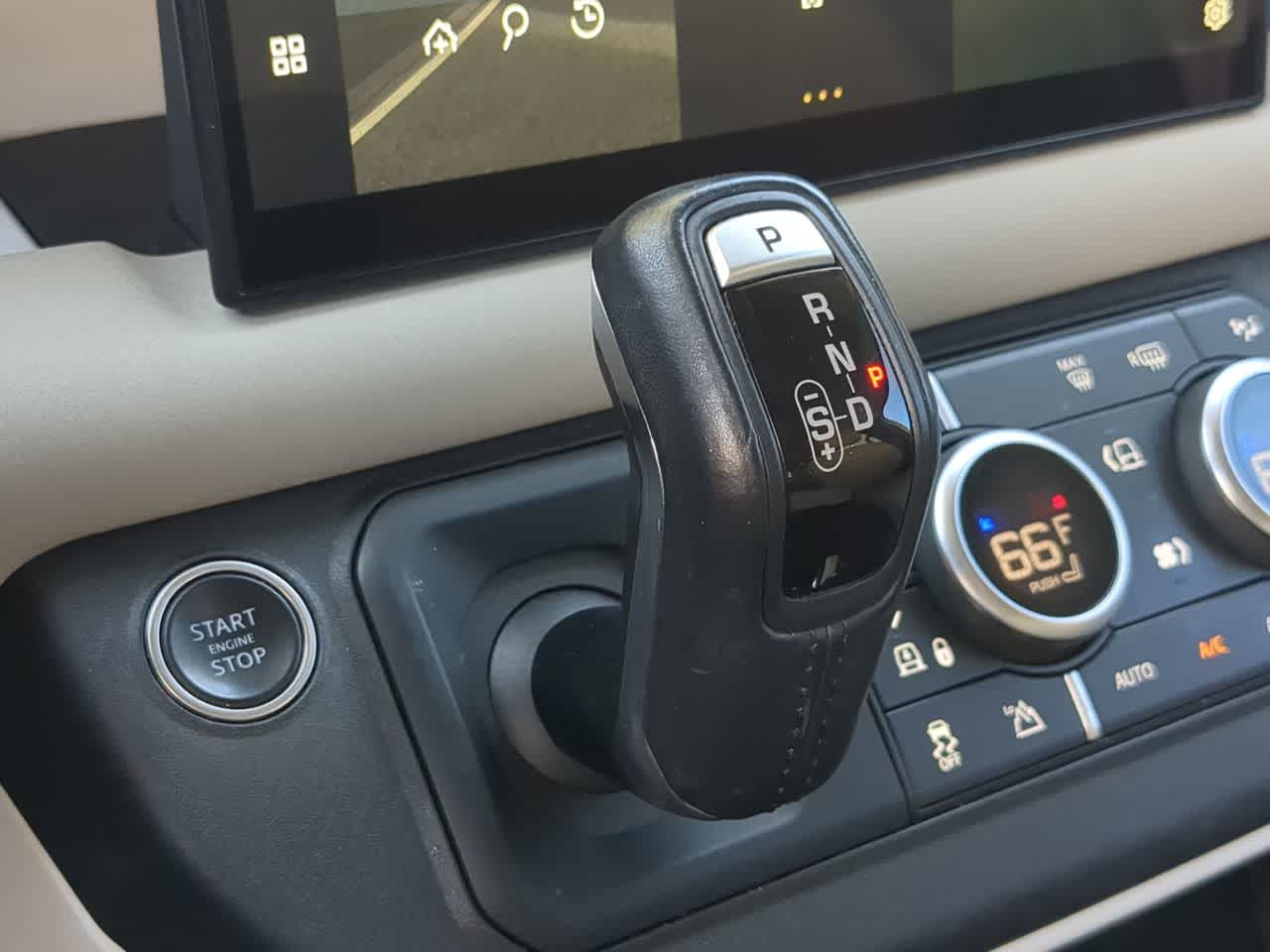 Thumbnail: 2022 Land Rover Defender - 35