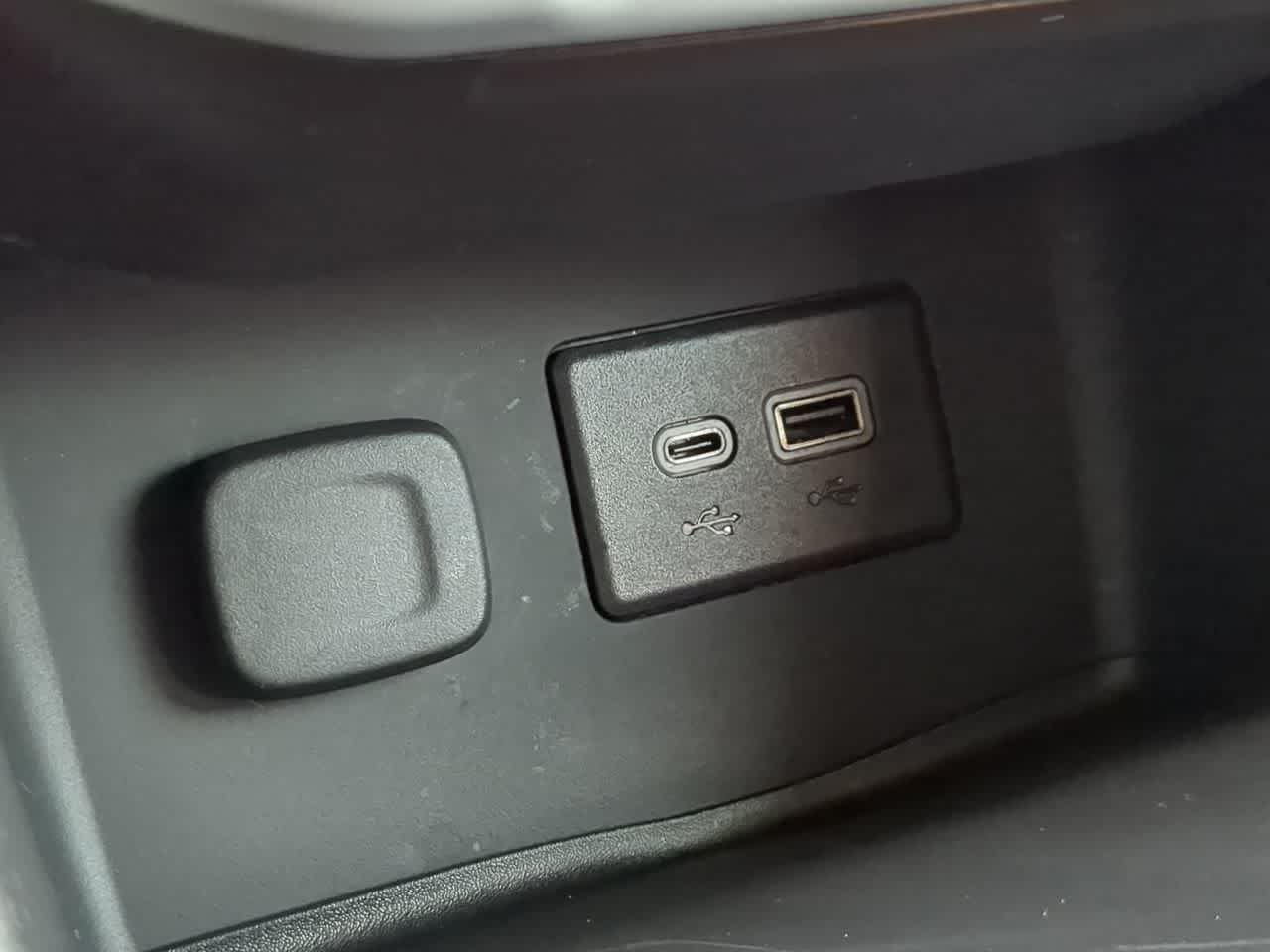 Thumbnail: 2023 GMC Acadia - 29