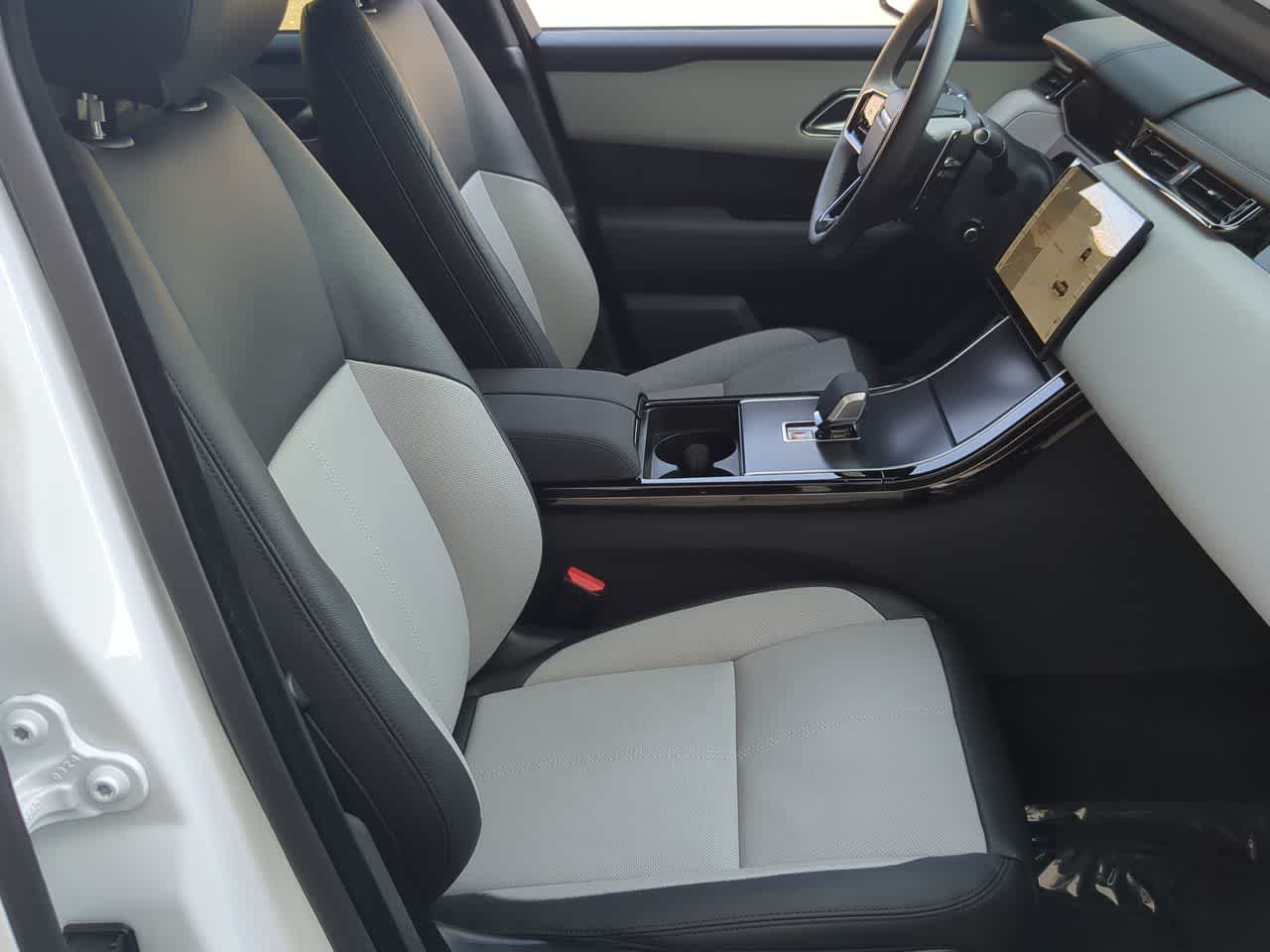 Thumbnail: 2026 Land Rover Range Rover Velar - 23