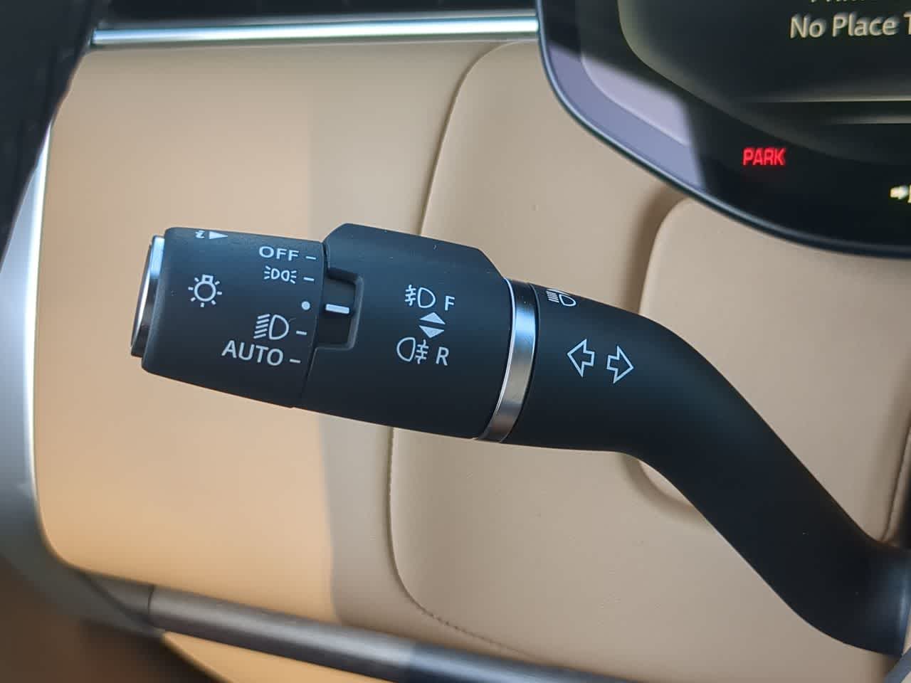 Thumbnail: 2025 Land Rover Range Rover - 28