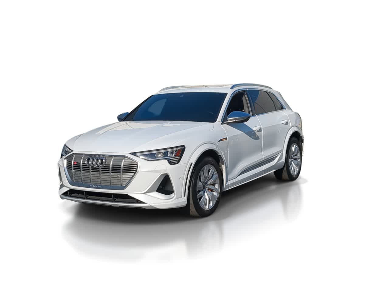 Thumbnail: 2023 Audi e-tron S - 4