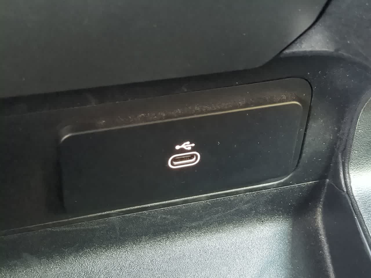 Thumbnail: 2025 Land Rover Defender - 33