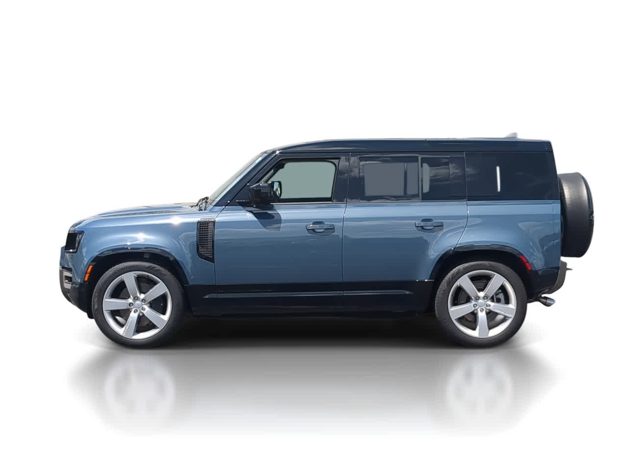 Thumbnail: 2025 Land Rover Defender - 5