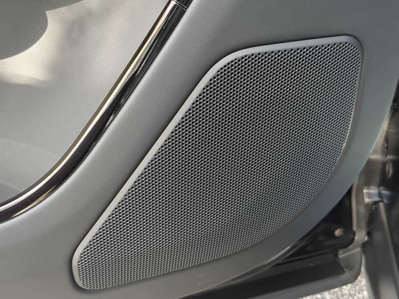 Thumbnail: 2026 Land Rover Range Rover Sport - 33