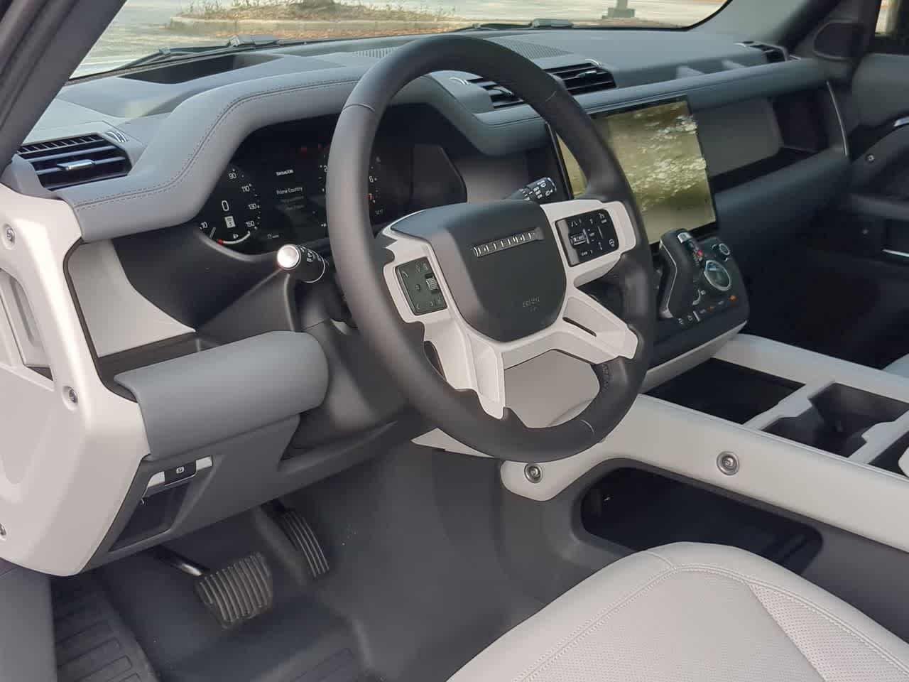 Thumbnail: 2026 Land Rover Defender - 10