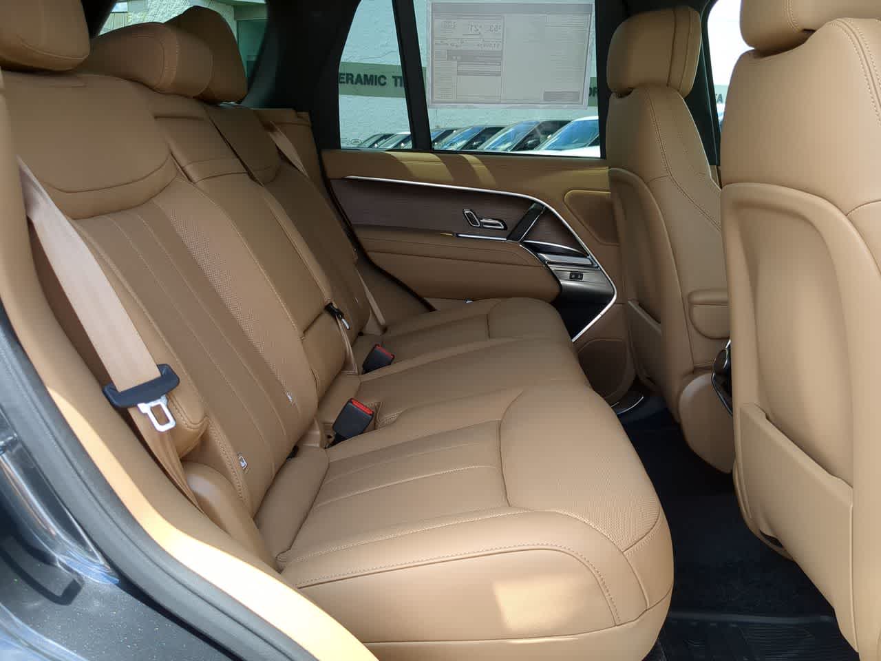 Thumbnail: 2025 Land Rover Range Rover - 20