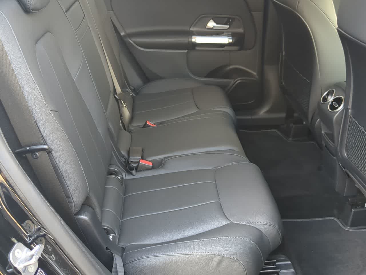 Thumbnail: 2024 Mercedes-Benz GLB - 21