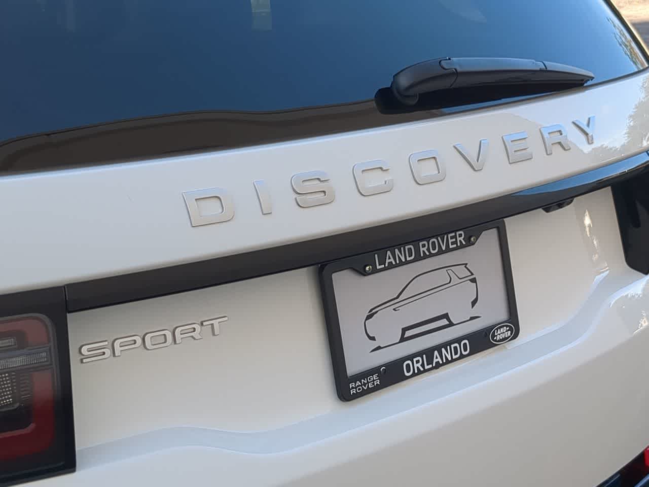 Thumbnail: 2025 Land Rover Discovery Sport - 12