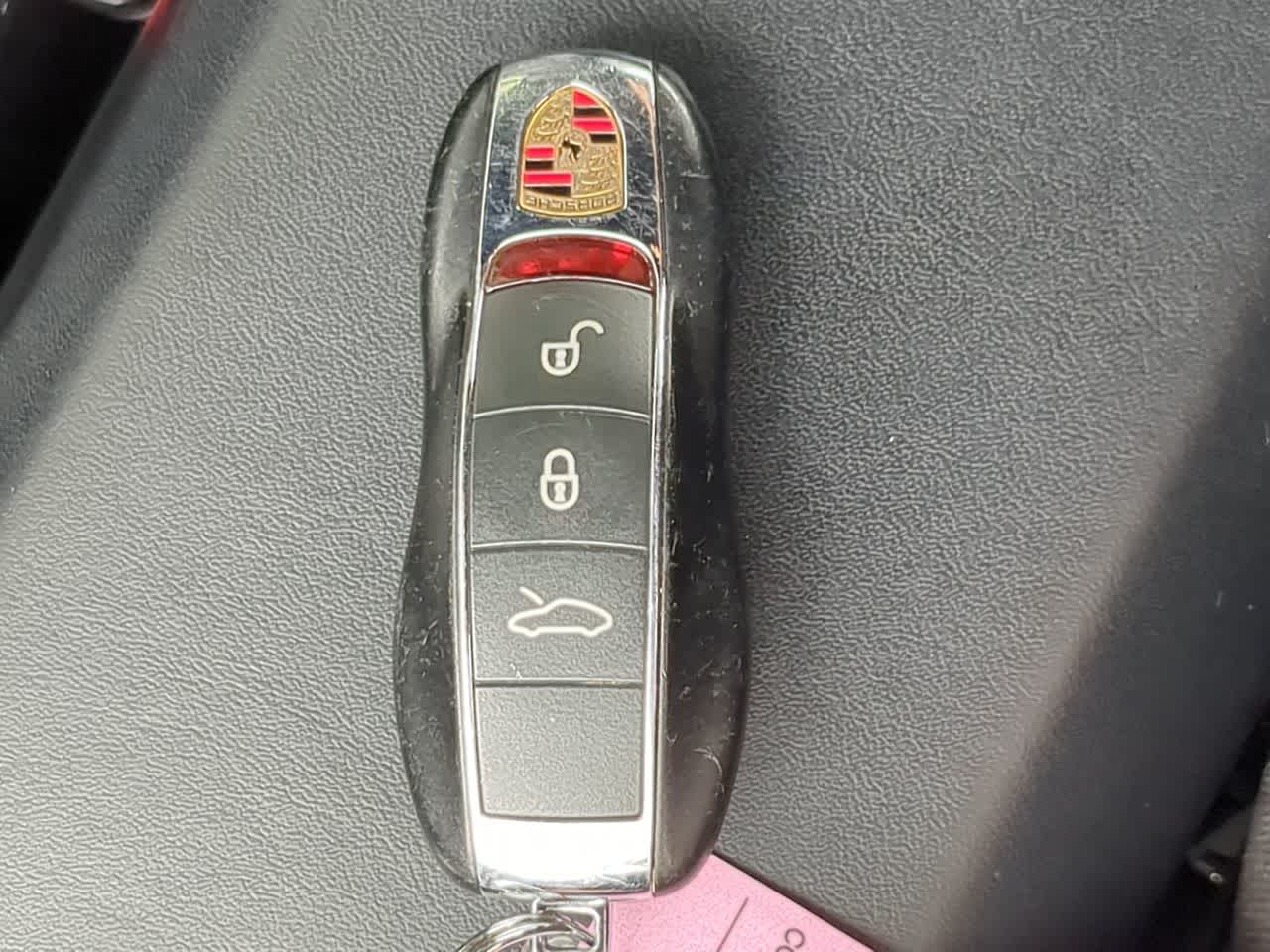 Thumbnail: 2013 Porsche 911 - 35