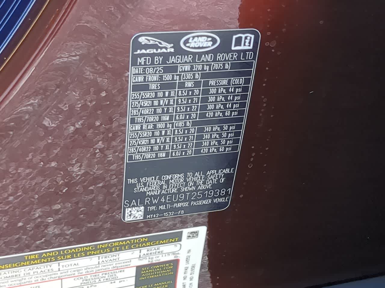 Thumbnail: 2026 Land Rover Discovery - 39