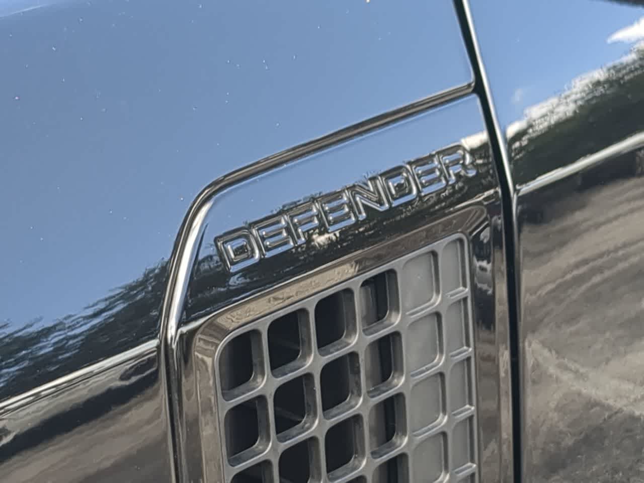 Thumbnail: 2025 Land Rover Defender - 13