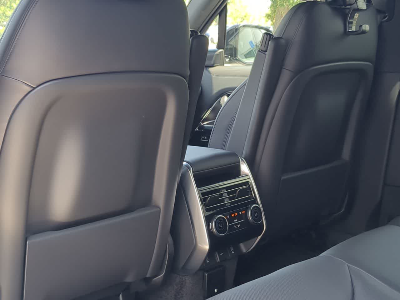 Thumbnail: 2026 Land Rover Range Rover - 18