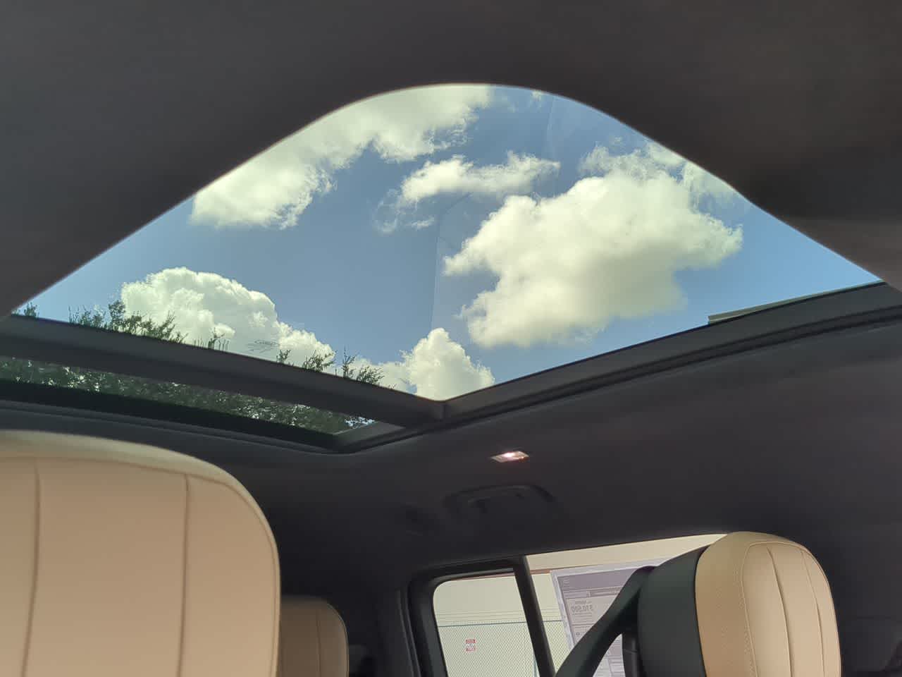 Thumbnail: 2025 Land Rover Defender - 20