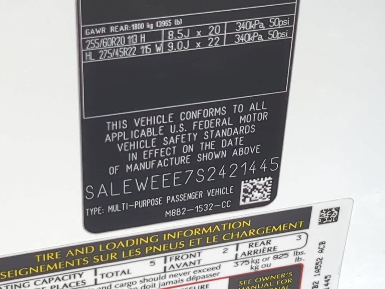 Thumbnail: 2025 Land Rover Defender - 39