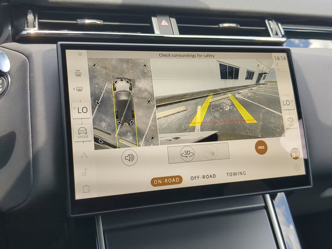 Thumbnail: 2026 Land Rover Range Rover Velar - 31