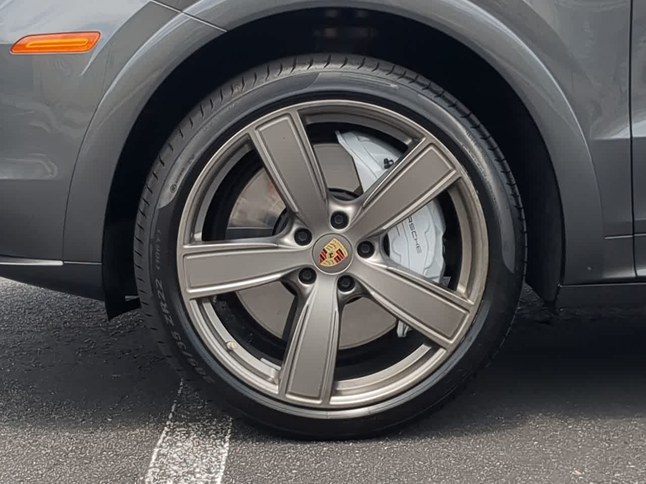 Thumbnail: 2023 Porsche Cayenne - 13