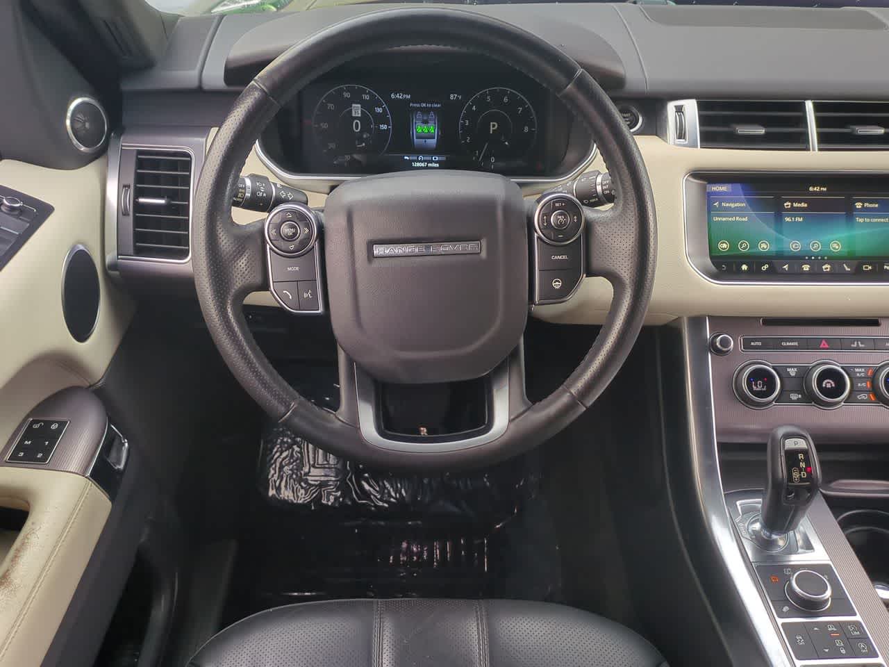 Thumbnail: 2017 Land Rover Range Rover Sport - 23