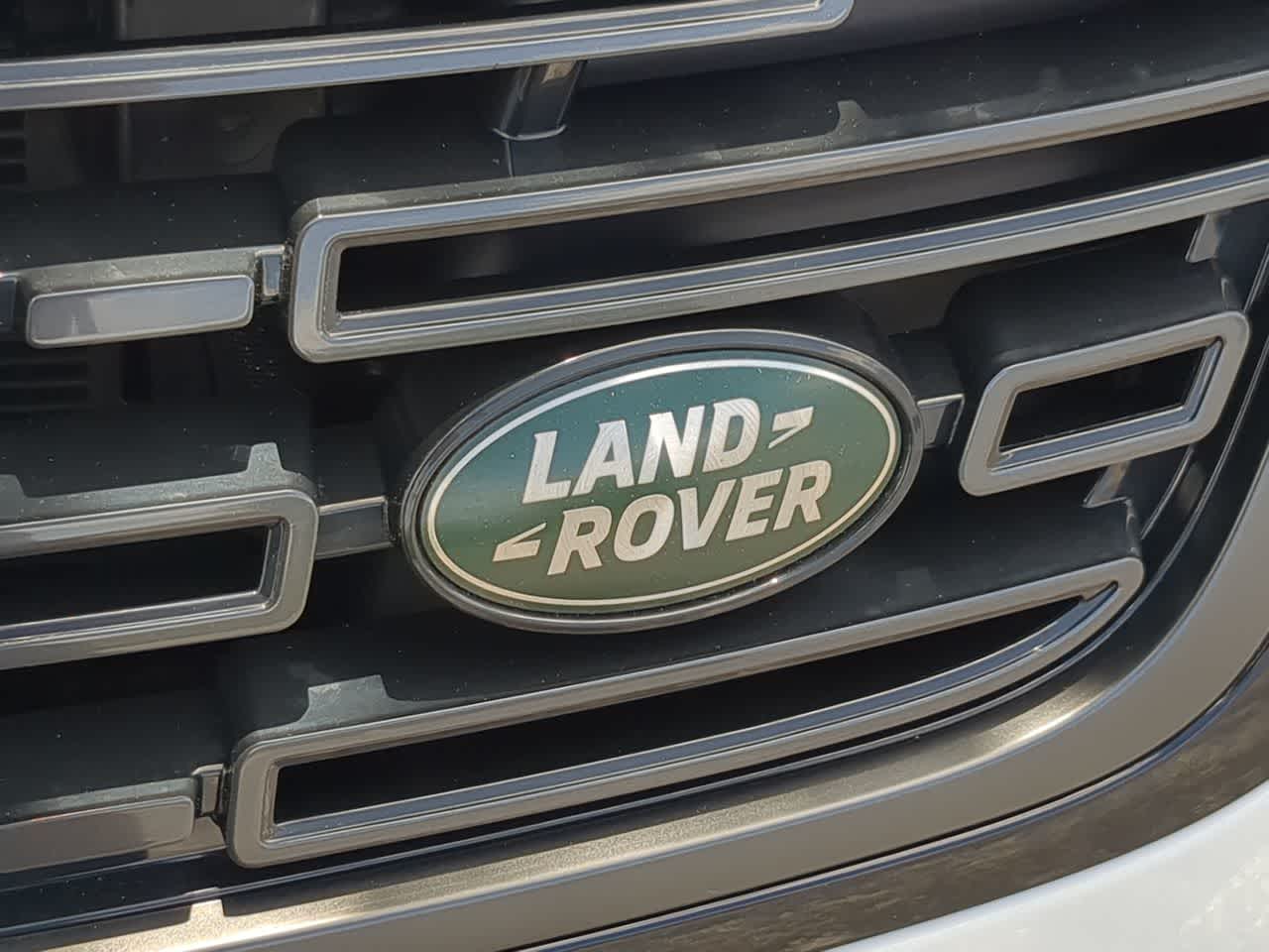 Thumbnail: 2026 Land Rover Range Rover Velar - 12