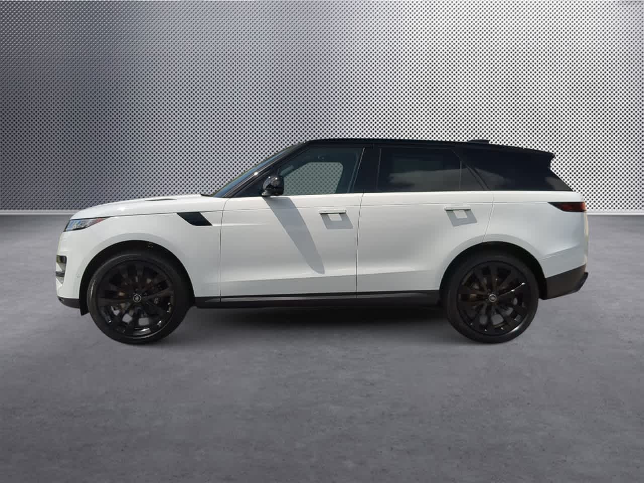 Thumbnail: 2025 Land Rover Range Rover Sport - 5