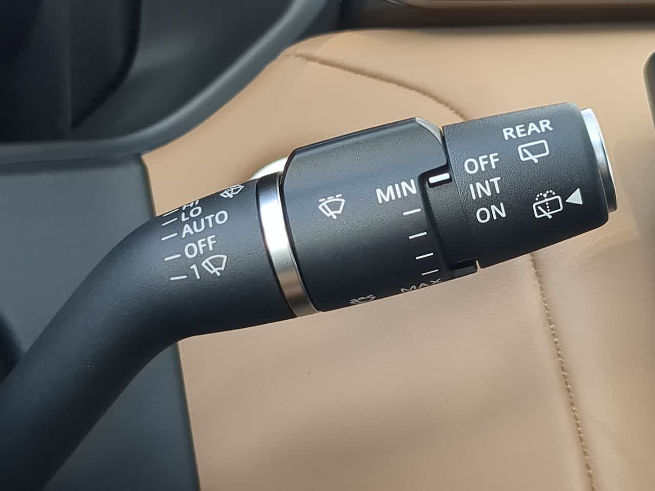 Thumbnail: 2026 Land Rover Range Rover Velar - 28