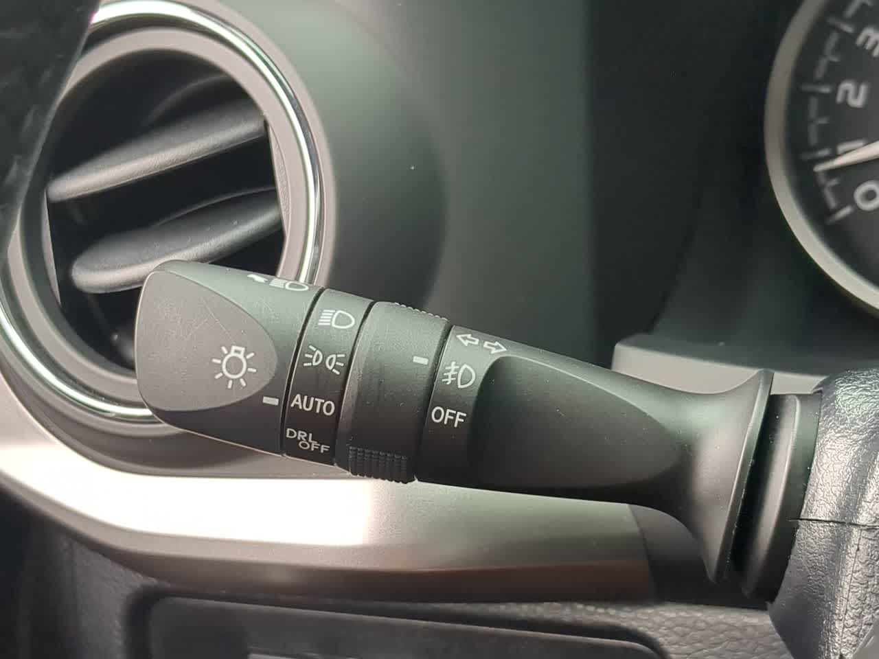 Thumbnail: 2022 Toyota Tacoma - 29