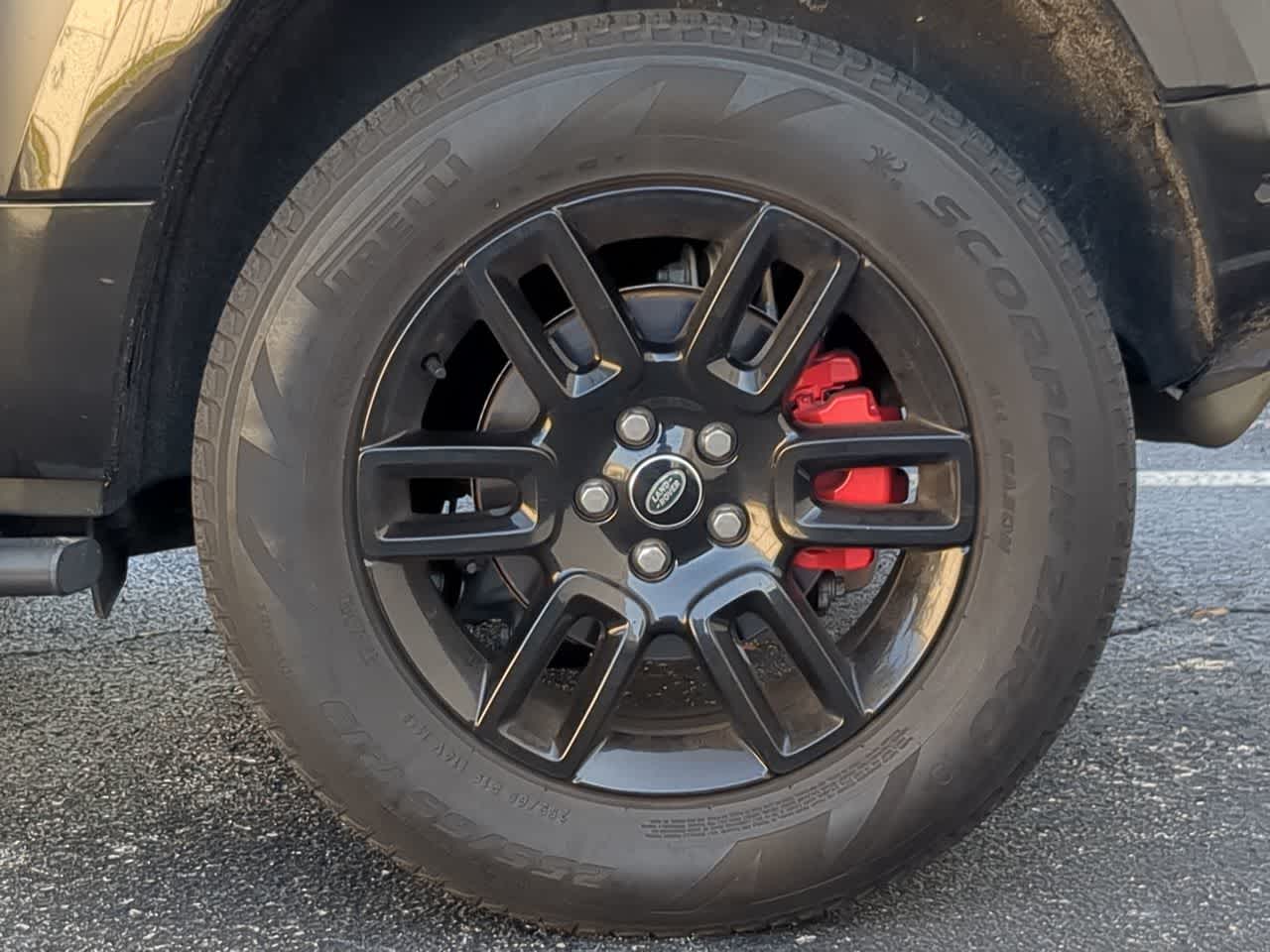 Thumbnail: 2023 Land Rover Defender - 14