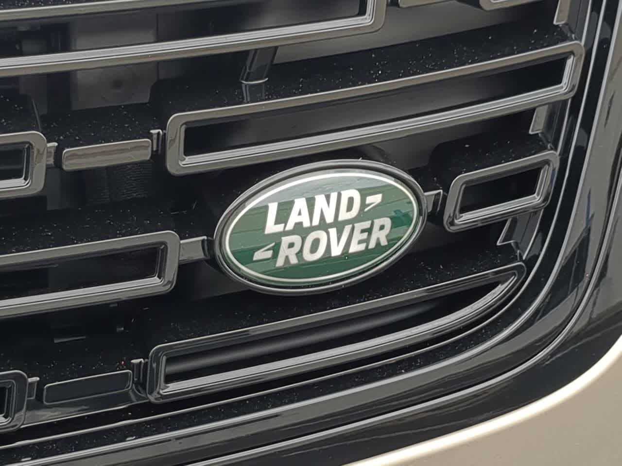 Thumbnail: 2026 Land Rover Range Rover Velar - 12