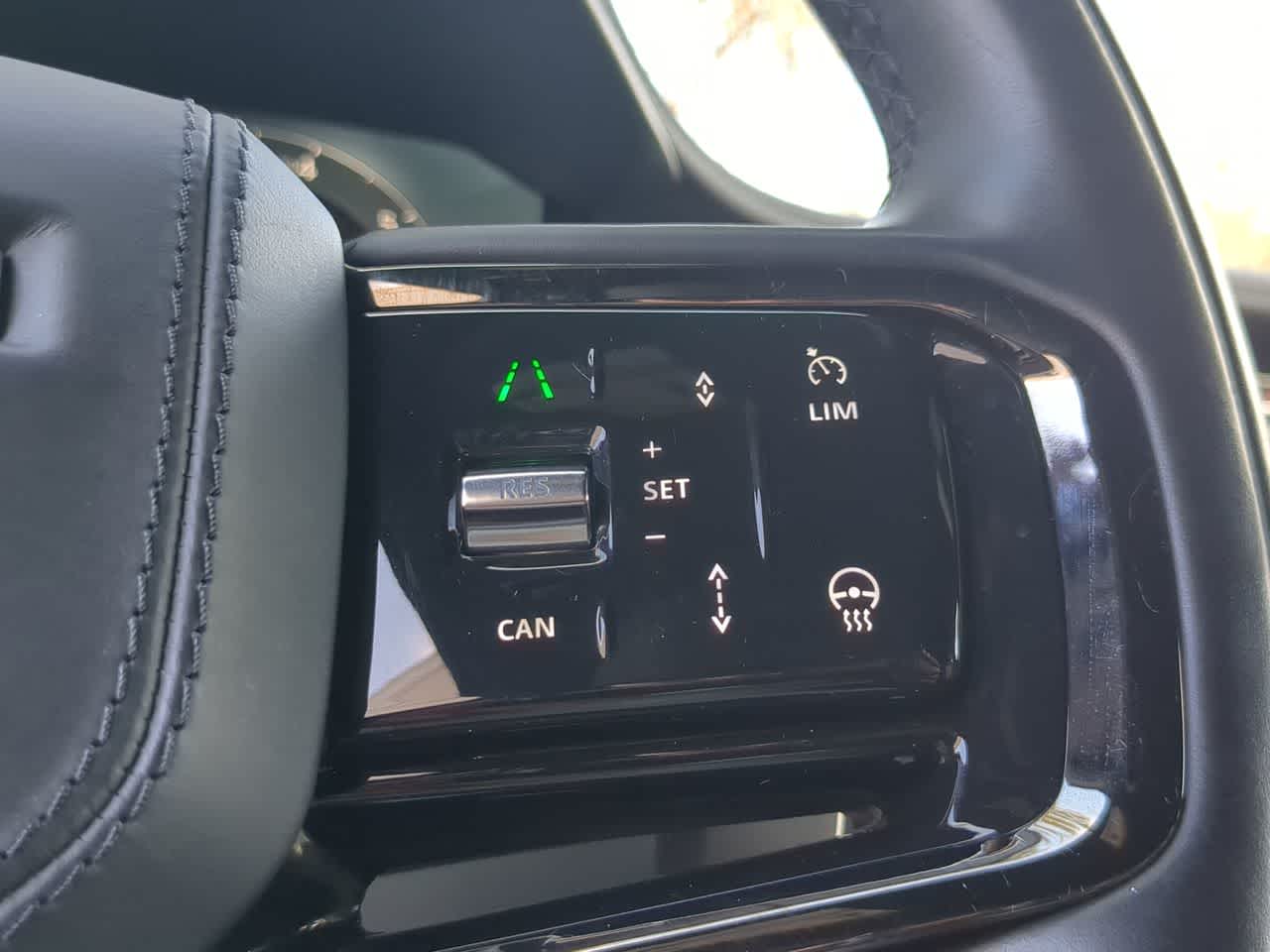 Thumbnail: 2024 Land Rover Range Rover Sport - 25