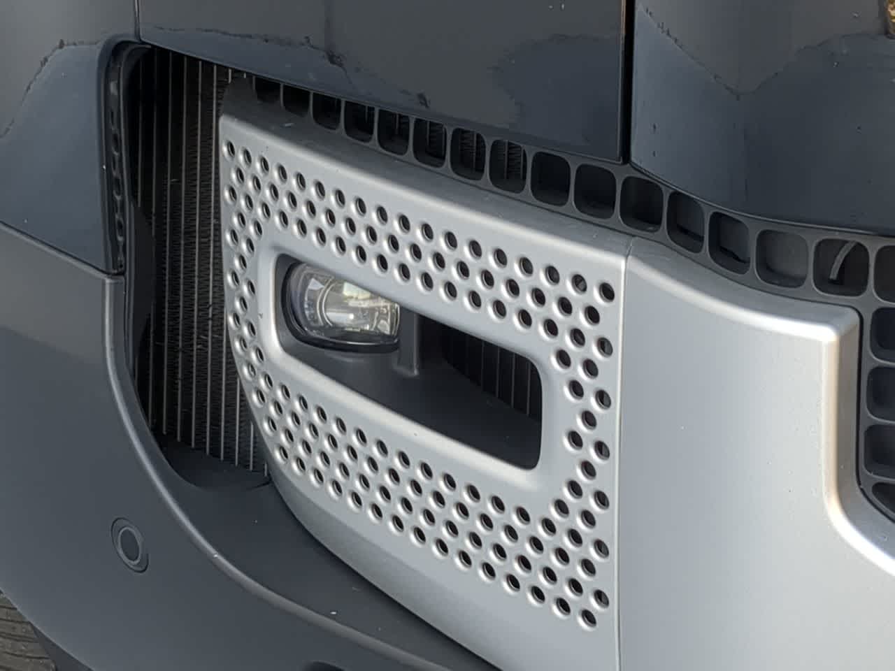 Thumbnail: 2025 Land Rover Defender - 11