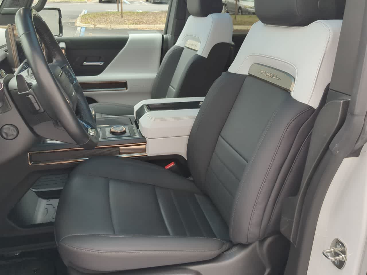 Thumbnail: 2023 GMC Hummer EV - 16