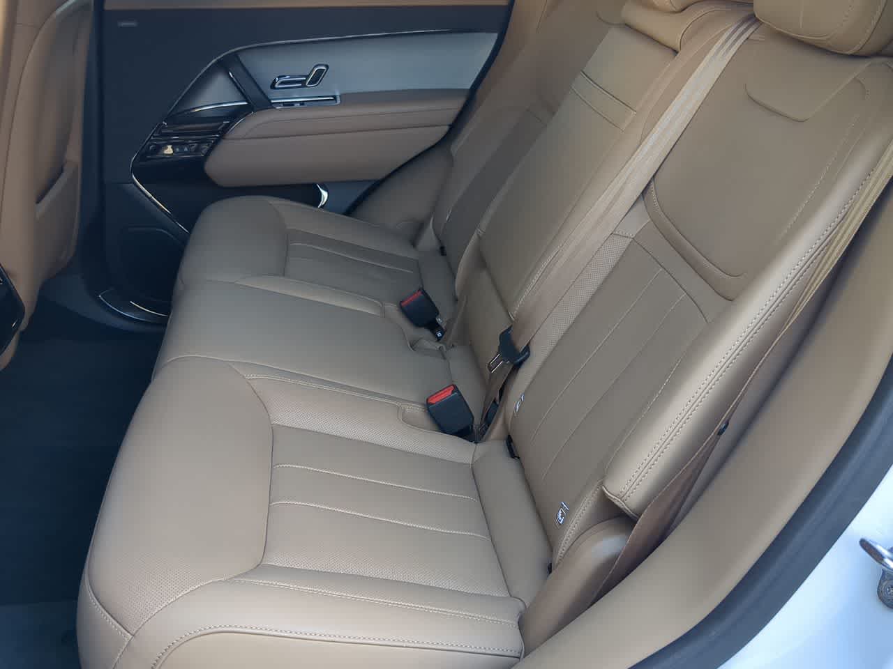 Thumbnail: 2025 Land Rover Range Rover Sport - 21