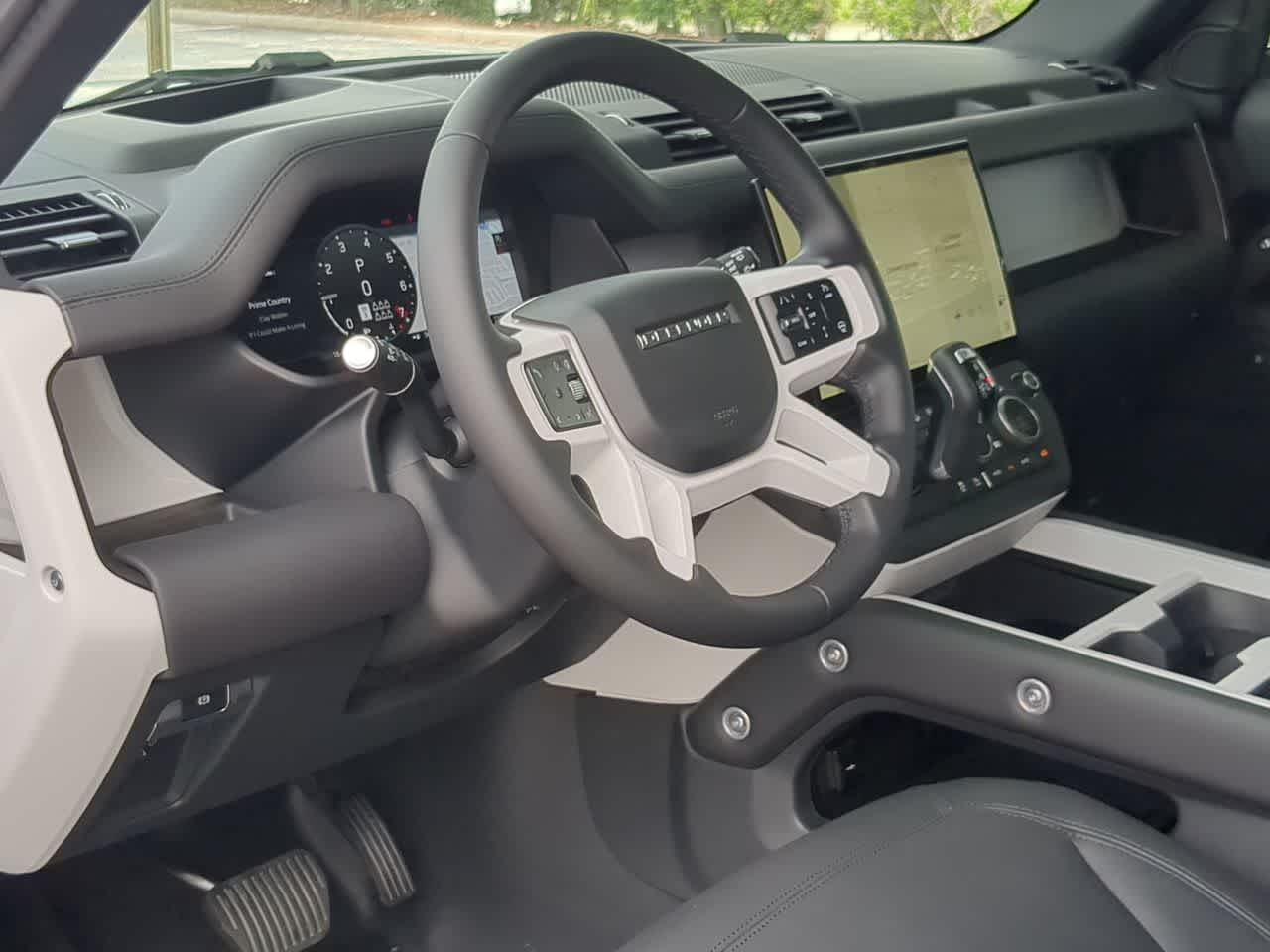 Thumbnail: 2026 Land Rover Defender - 10