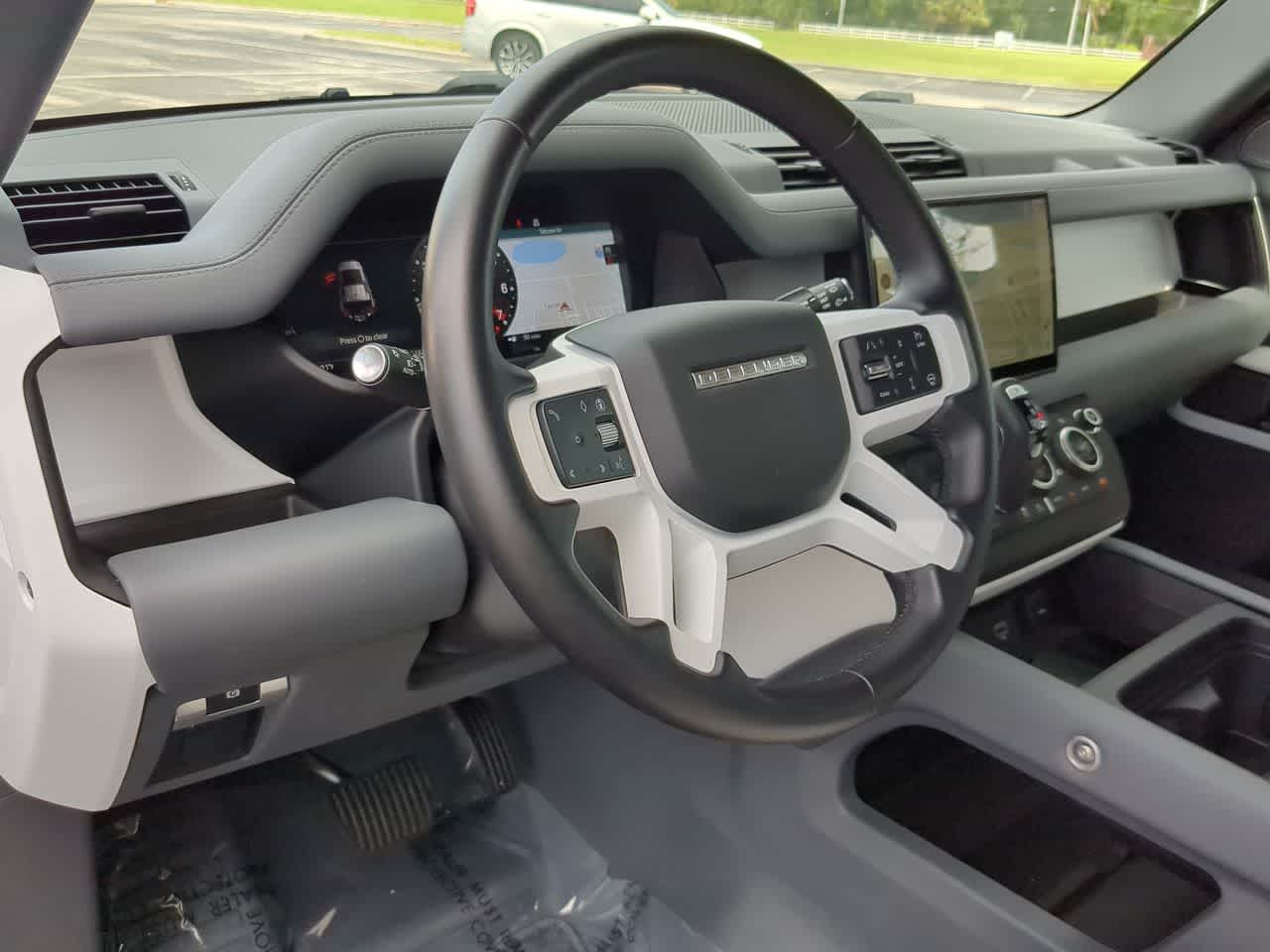 Thumbnail: 2024 Land Rover Defender - 10