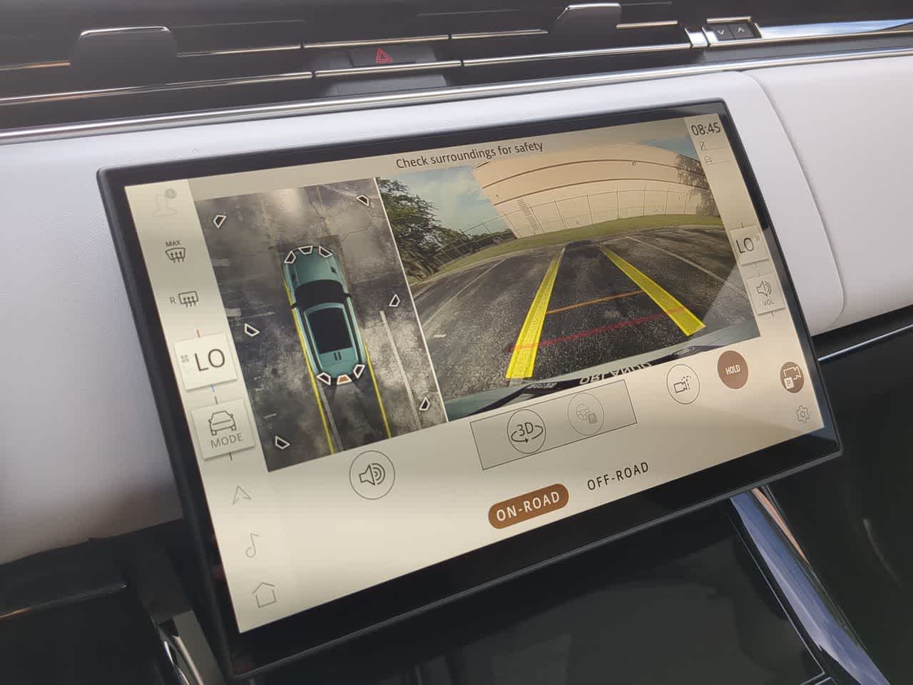 Thumbnail: 2025 Land Rover Range Rover Sport - 32
