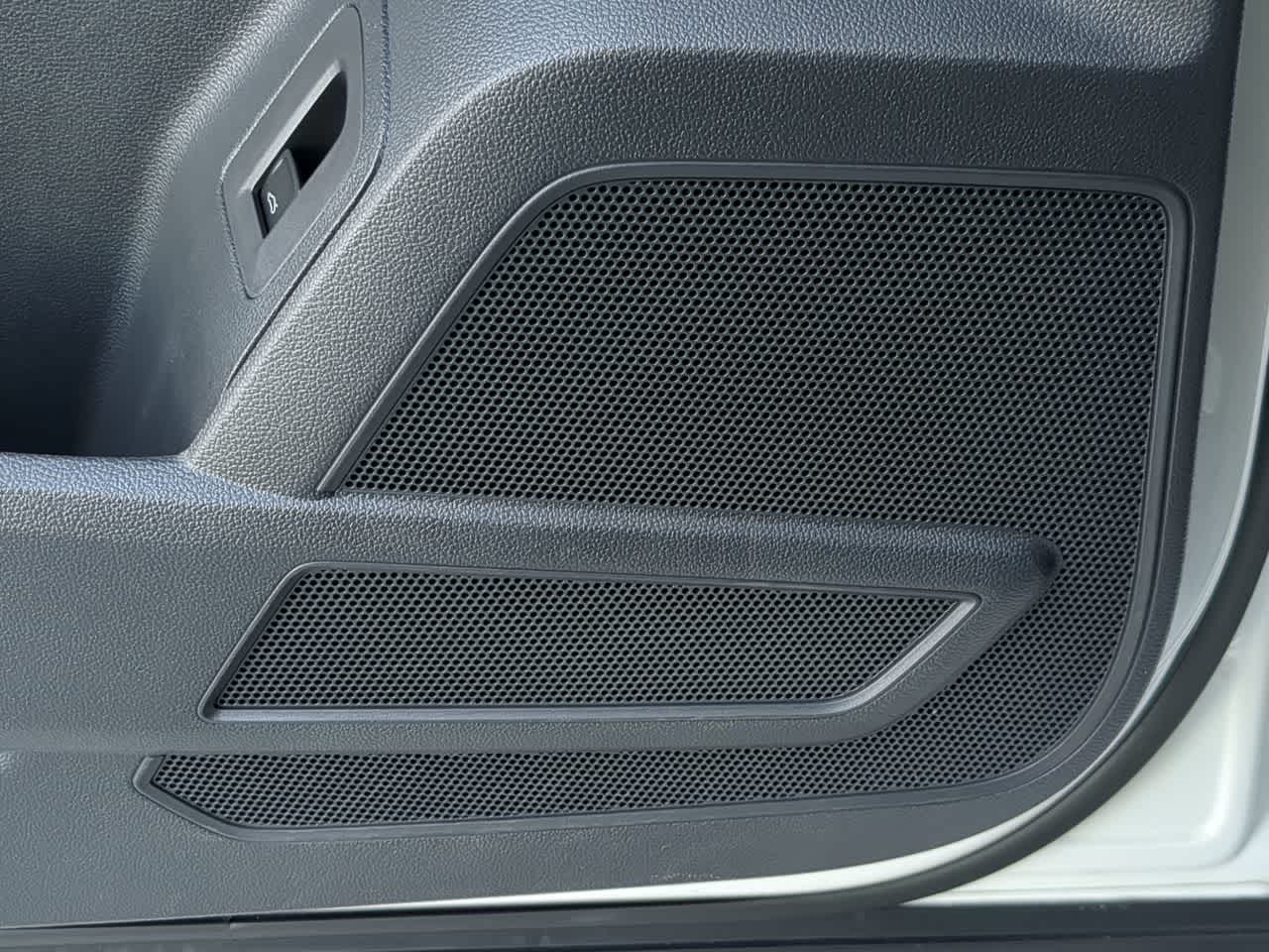 Thumbnail: 2023 Volkswagen Atlas - 32