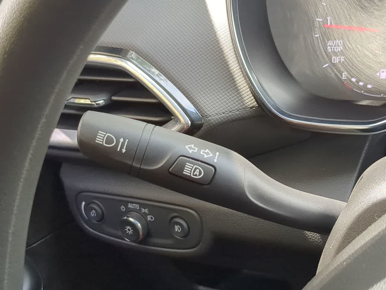 Thumbnail: 2021 Chevrolet TrailBlazer - 27