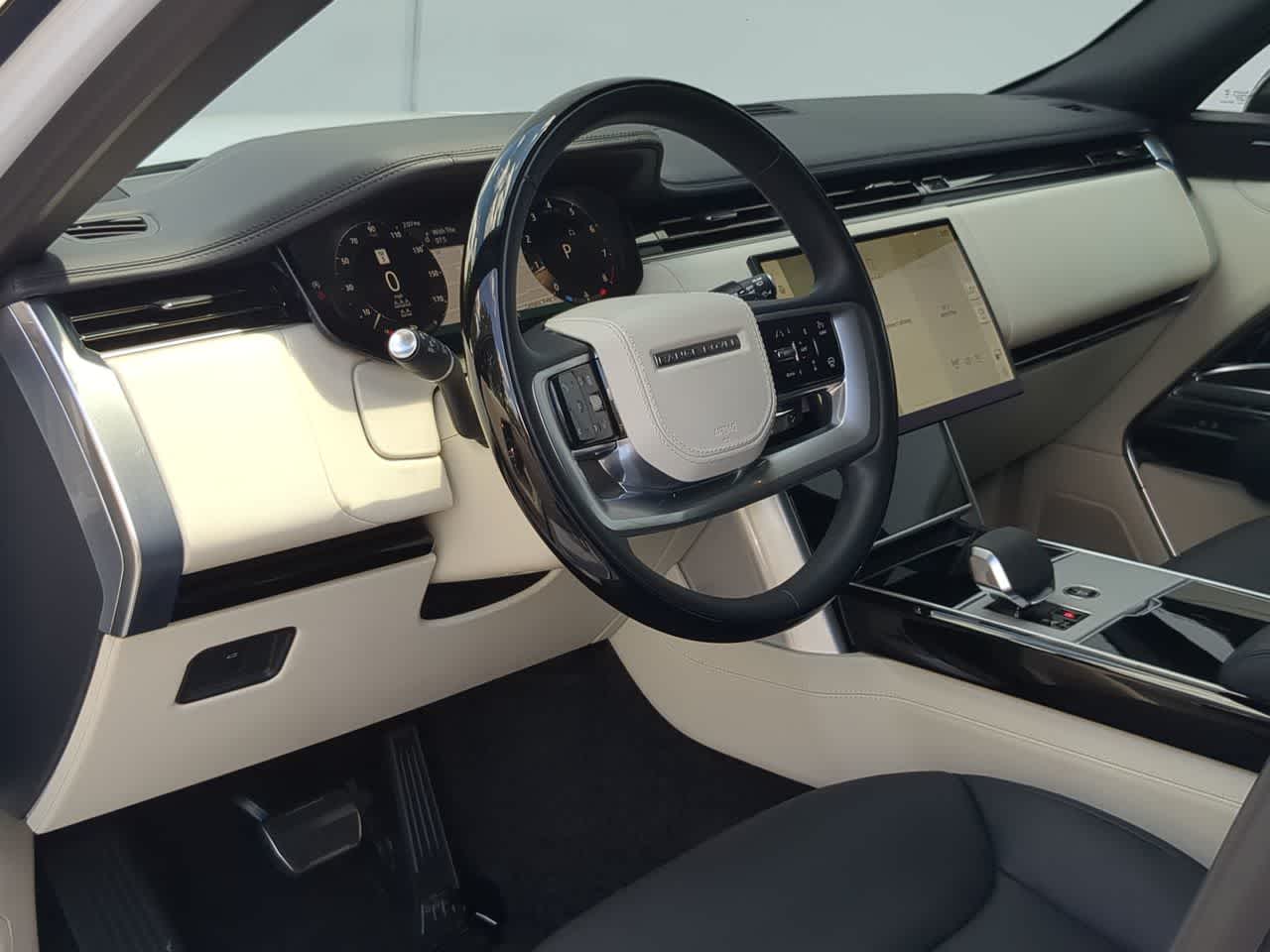 Thumbnail: 2024 Land Rover Range Rover - 19