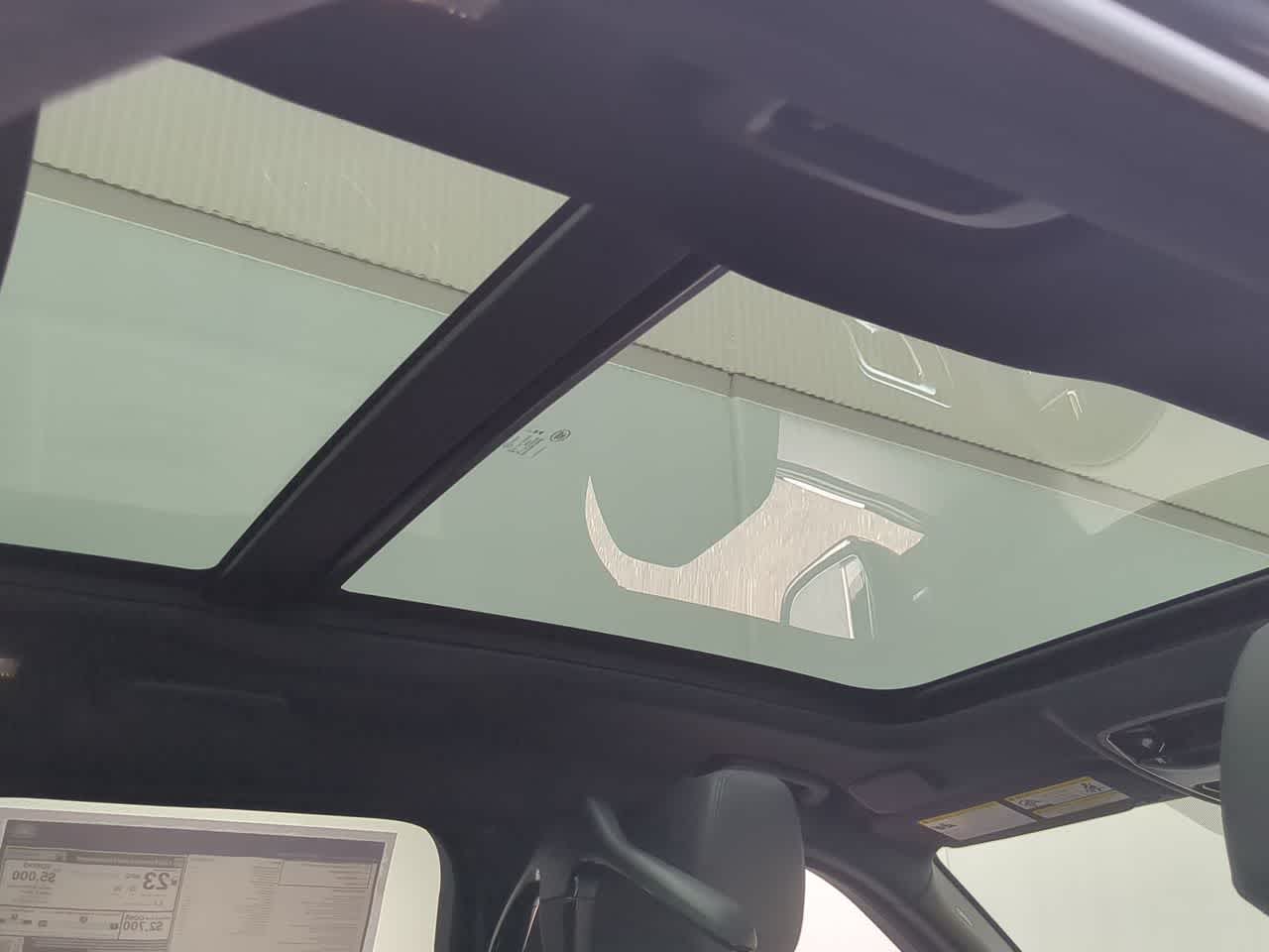 Thumbnail: 2026 Land Rover Range Rover Velar - 23