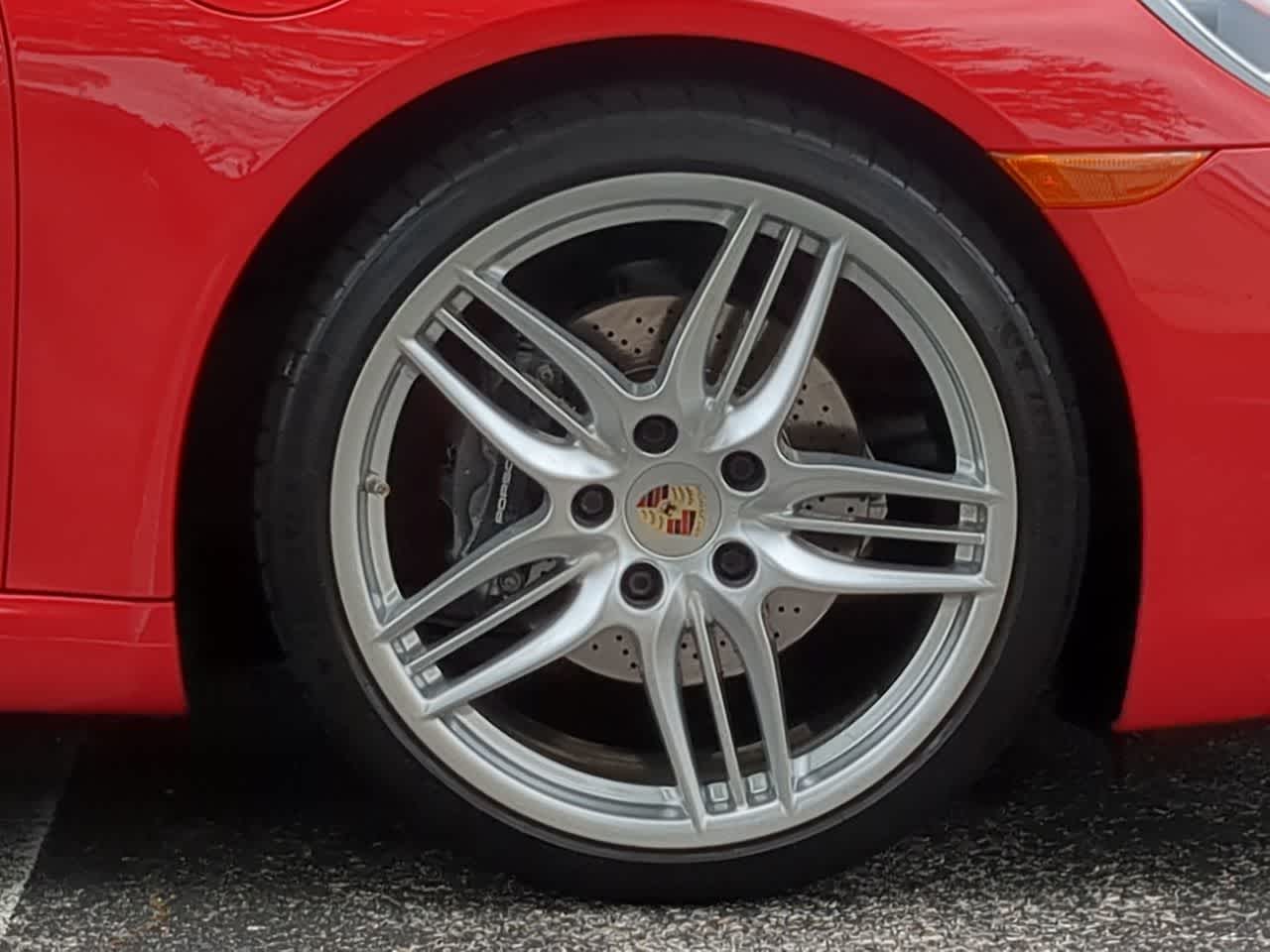 Thumbnail: 2013 Porsche 911 - 14