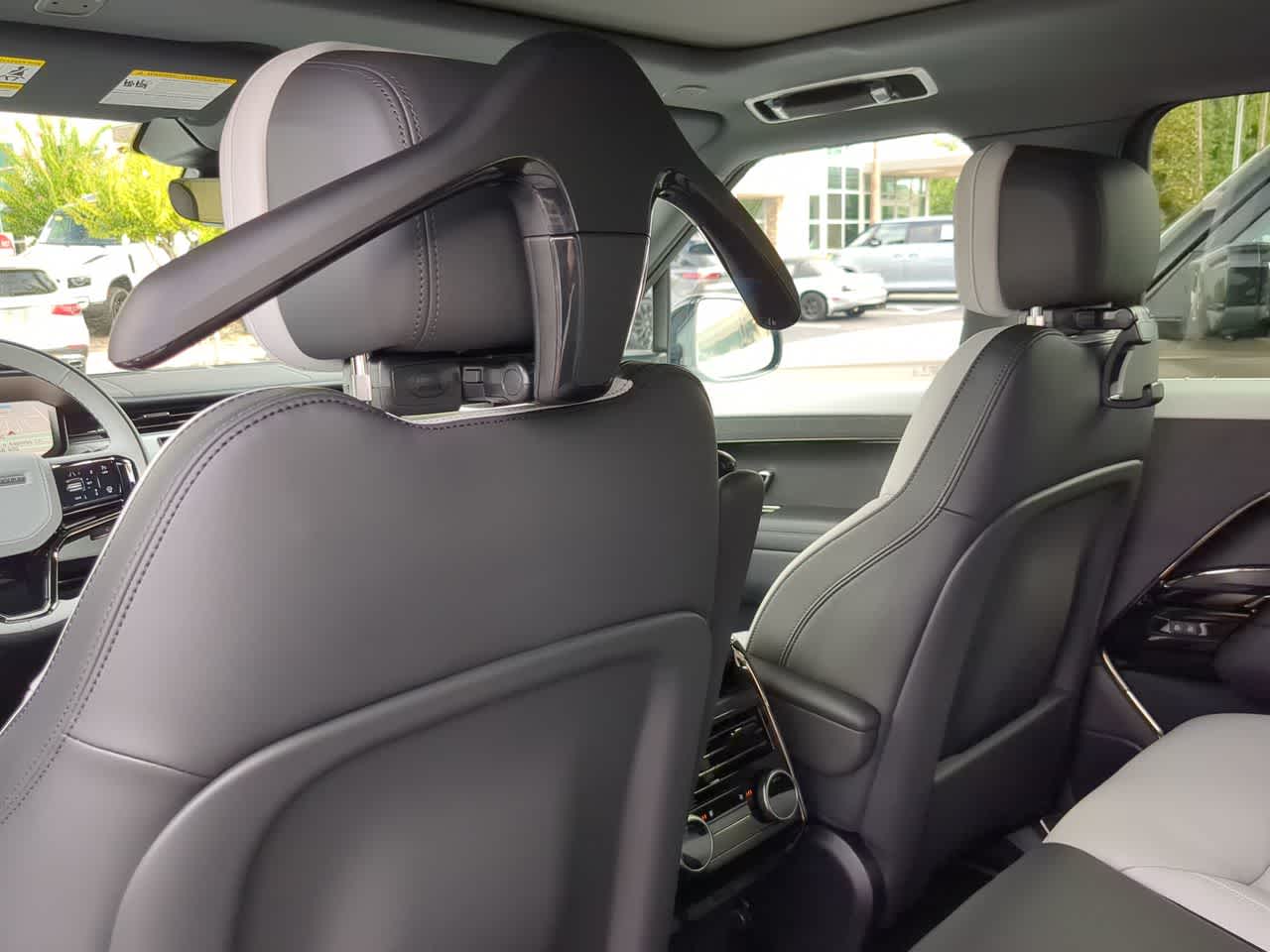 Thumbnail: 2025 Land Rover Range Rover Sport - 18